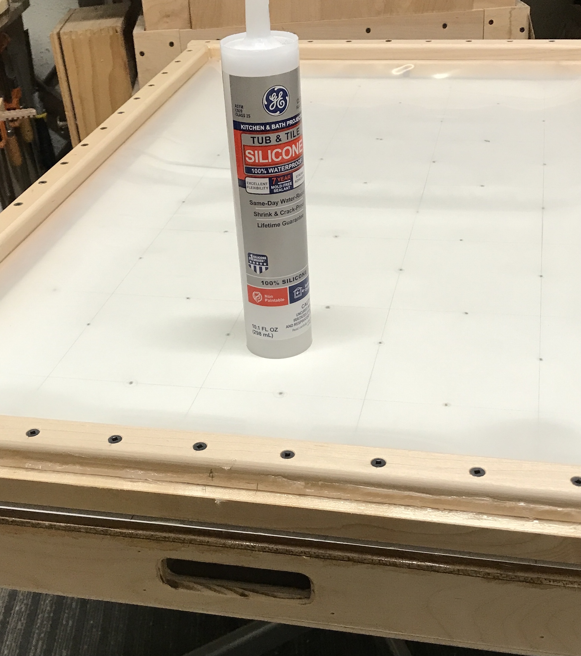 The frame caulk with silicone